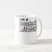 Ich bin eine Baseball-Mutter, natürlich laufe ich  Kaffeetasse (VorderseiteRechts)