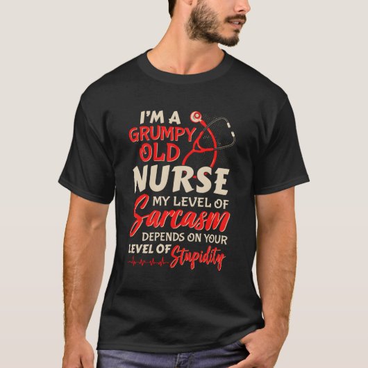 Ich bin eine gruselige alte Krankenschwester Fraue T-Shirt (Vorderseite)