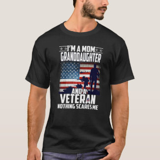 Ich bin eine Mama Großtochter und ein Veteran Nich T-Shirt