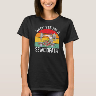 Ich bin eine Nähmaschine mit Nähvorrichtung, die Q T-Shirt