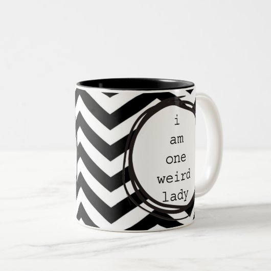 Ich bin eine sonderbare Dame Zweifarbige Tasse (VorderseiteRechts)