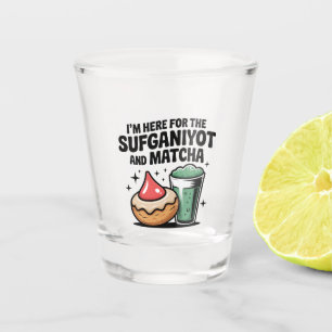 Ich bin hier für Sufganiyot und Matcha Hanukkah Ju Schnapsglas