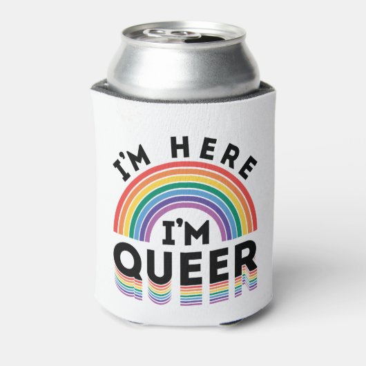 Ich bin hier, ich bin Queer Gay Pride Month Rainbo Dosenkühler (Kanne Rückseite)