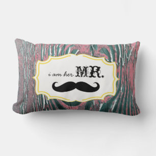 Ich bin ihr Mr. Old Wood Mauve Mustache Pillow Lendenkissen