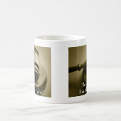 Ich bin immer recht lustig Humorsiger Richter Gave Kaffeetasse (Mittel)