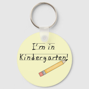 Ich bin in den Kindergarten-T-Shirts und den Schlüsselanhänger