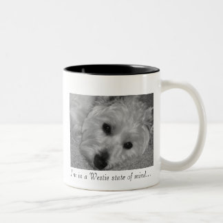 Ich bin in einem Westie Staat des Verstandes… Zweifarbige Tasse