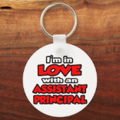 Ich bin in Liebe mit einem Assistenten Schlüsselanhänger (Vorderseite)