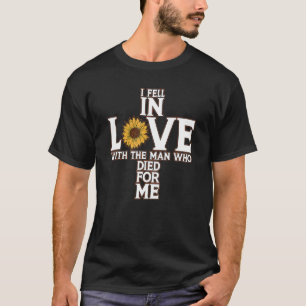 Ich bin in Liebe mit einem Mann, der Christlich fü T-Shirt