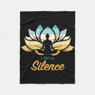 Ich bin in Stille Yoga Stille Meditation Frieden R Fleecedecke