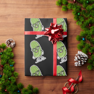 Ich bin irgendwie eine große Krankheit   Gurken mi Geschenkpapier