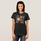 Ich bin Jace Doing Jace Things Groovy Retro Jace T-Shirt (Vorne ganz)