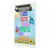 Ich bin keine traditionelle Ehefrau, ich bin nur R Mini Klemmbrett (Gewinkelt2)