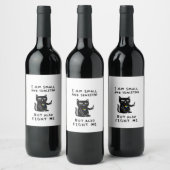 Ich bin klein und sensibel, aber auch bekämpfen mi weinetikett (Flaschen)