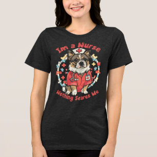 Ich bin Krankenschwester, Nichts macht mich unheim Tri-Blend Shirt