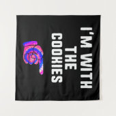 Ich bin mit Cookies | Gefärbte Krawatte Funny Prod Wandteppich (Vorderseite (Horizontal))