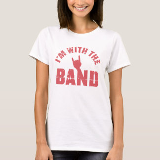 Ich bin mit dem Band T-Shirt