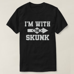 Ich bin mit dem Skunk Funny Couple Halloween-Kost T-Shirt