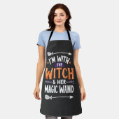 Ich bin mit der Hexe und ihrem magischen Wind Hall Schürze (Getragen)