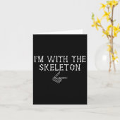Ich bin mit der Skeleton Funny Matching Couple Hal Karte (Gelbe Blume)