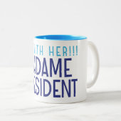 ICH BIN MIT IHR! ZWEIFARBIGE TASSE (VorderseiteRechts)