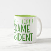 ICH BIN MIT IHR! ZWEIFARBIGE TASSE (VorderseiteRechts)