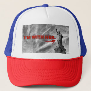 Ich bin MIT IHREM Freiheitsstatuen Hut Truckerkappe