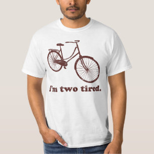 Ich bin müdes zu müdes schläfriges Fahrrad zwei T-Shirt