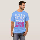 Ich bin Mutter und Krankenschwester T-Shirt (Vorne ganz)