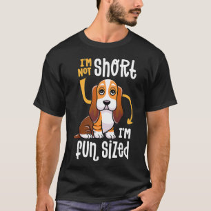 Ich bin nicht Kurz im Fun Sized Funny Basset Hound T-Shirt