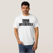 Ich bin nicht verrückt, nur anders denken T - Shir T-Shirt (Vorne ganz)