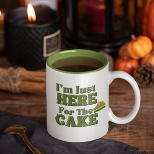 Ich bin nur hier für den Kuchen, Matcha-Kuchen Zweifarbige Tasse