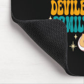 Ich bin nur hier für die geweihten Eier & Amp; Fam Mousepad (Ecke)