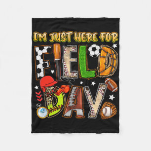 Ich bin nur hier für Field Day 2025 Fußball Byseby Fleecedecke