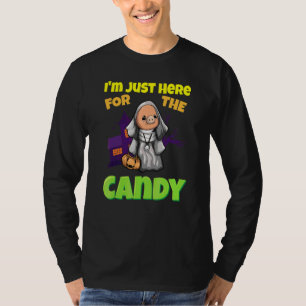 Ich bin nur hier wegen der Bonbons Gruseliger Hall T-Shirt