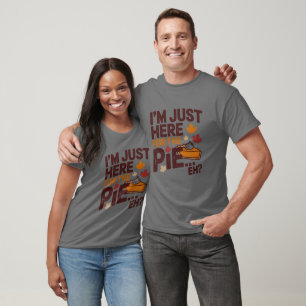 Ich bin nur wegen des Kuchens hier, eh? Lustiges K T-Shirt