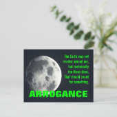 Ich bin praktisch der Mittelpunkt des Universums Postkarte (Stehend Vorderseite)