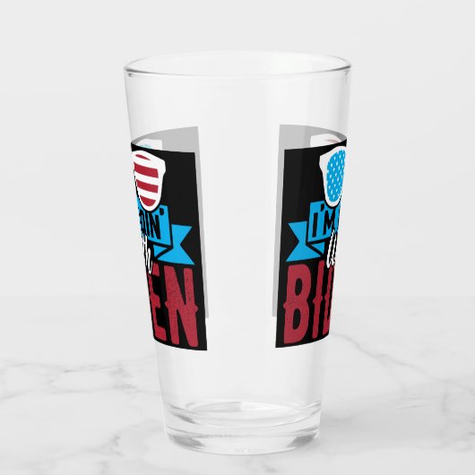Ich bin Ridin mit Biden Glas (Links)