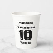 Ich bin technisch gesehen... Jahre alt Leap Year B Pappbecher (Vorderseite)