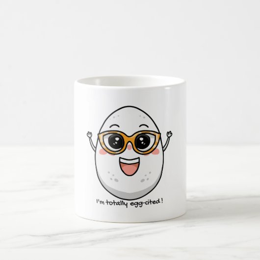 Ich bin total eig zitiert fröhliches Ei mit Brille Kaffeetasse (Mittel)