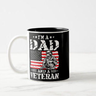 Ich bin Vater und ein altgedienter Tag amerikanisc Zweifarbige Tasse