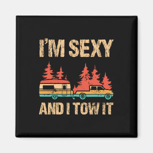 Ich bin Y und ich ziehe es Bigfoot Camp Trees Hike Magnet