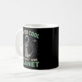 Ich bin zu cool für nur einen Planeten Kaffeetasse (Vorderseite Links)