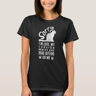 Ich bin zu spät dran, als meine ausländische weiße T-Shirt