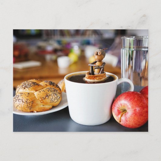 Ich brauche einen großen Kaffee! Fsonnige Postüber Postkarte (Vorderseite)