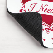 Ich brauche einen Kuss! Rote Herzen Mousepad (Ecke)