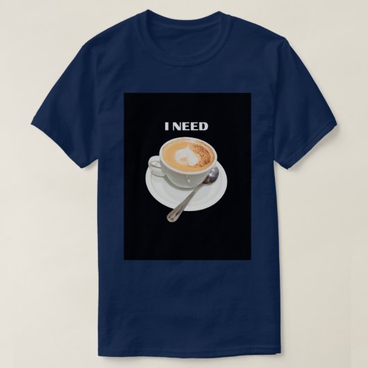 Ich brauche Kaffee Essential TShirt Classic TShirt (Design vorne)