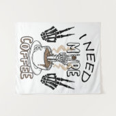 Ich brauche mehr Kaffee Shirt Ästhetische Kleidung Wandteppich (Vorderseite (Horizontal))