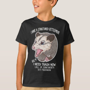 Ich brauche Müll jetzt Possum Meme Funny Possum T-Shirt