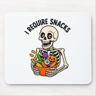 Ich brauche Snacks Funny Skeleton Halloween Meme Mousepad
